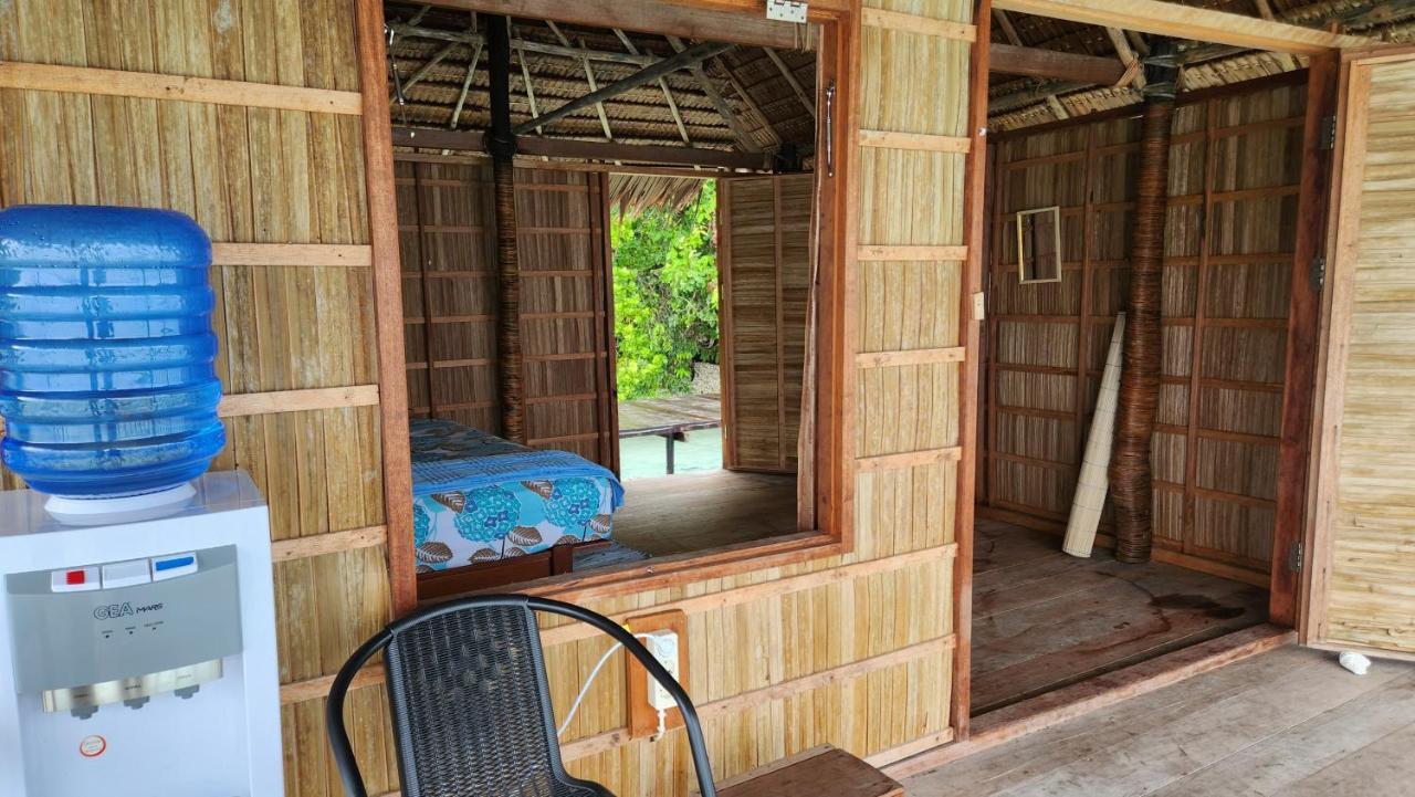 Terimakasih Homestay Pulau Mansuar Ngoại thất bức ảnh